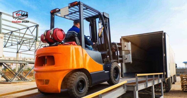 cho thuê xe nâng Cần Thơ trọn gói giá rẻ